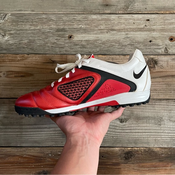 New Men Nike CTR360 Libretto II TF Turf Red Shoes - Picture 4 of 9